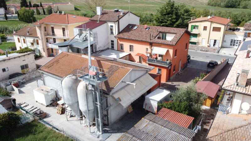 Panoramica del molino e dello stabilimento di Molino Sapignoli